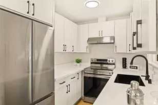 7702 202nd Pl SW, Edmonds, WA 98026 - Photo 11