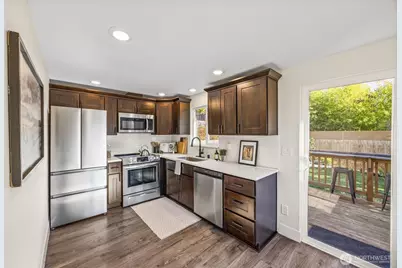 5026 48th Avenue S, Seattle, WA 98118 - Photo 7