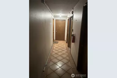 13717 32nd Avenue NE, Seattle, WA 98125 - Photo 5