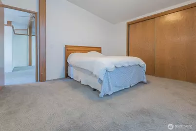 563 NW Silver Glen Lane, Bremerton, WA 98311 - Photo 23