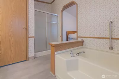 563 NW Silver Glen Lane, Bremerton, WA 98311 - Photo 21