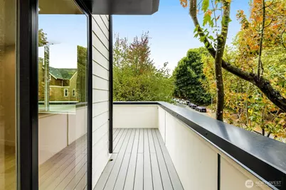 3400 E Spring Street, Seattle, WA 98122 - Photo 23