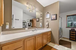 9314 Canyon Rd E, Puyallup, WA 98371 - Photo 19