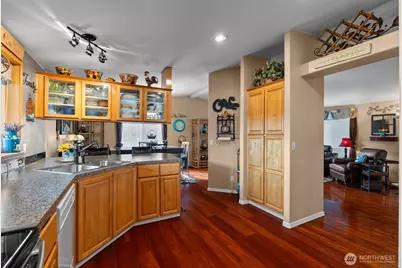 9314 Canyon Road E #39, Puyallup, WA 98371 - Photo 7