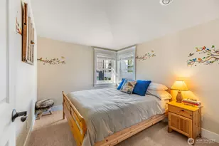 616 N 45th St, Seattle, WA 98103 - Photo 23