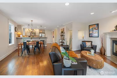 616 N 45th Street #A, Seattle, WA 98103 - Photo 11