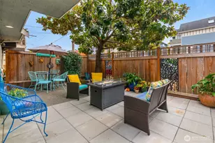 616 N 45th St, Seattle, WA 98103 - Photo 5