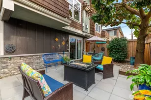 616 N 45th St, Seattle, WA 98103 - Photo 5