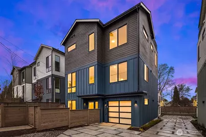 4412 1st Avenue NE, Seattle, WA 98105 - Photo 1