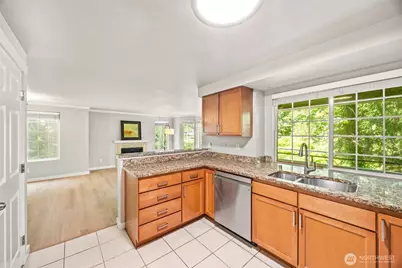 9822 NE 122nd Street #U201, Kirkland, WA 98034 - Photo 7