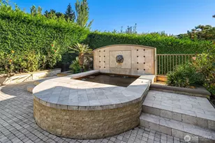 1322 91st Ave NE, Clyde Hill, WA 98004 - Photo 17