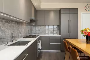 2510 6th Ave, Seattle, WA 98121 - Photo 7