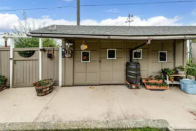 1221 E 2nd Street, Port Angeles, WA 98362 - Photo 35