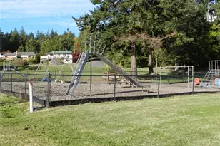 102 Shelter Bay Dr, La Conner, WA 98257 - Photo 33