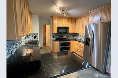 102 Shelter Bay Drive, La Conner, WA 98257 - Photo 11