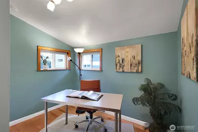 1709 SW Cloverdale Street, Seattle, WA 98106 - Photo 9