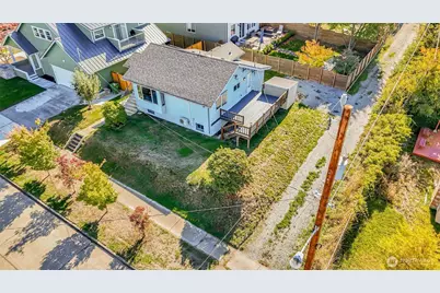 1709 SW Cloverdale Street, Seattle, WA 98106 - Photo 17