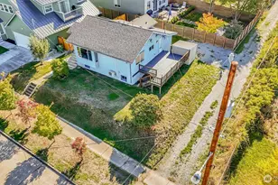 1709 SW Cloverdale St, Seattle, WA 98106 - Photo 17