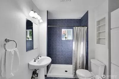 1709 SW Cloverdale Street, Seattle, WA 98106 - Photo 7