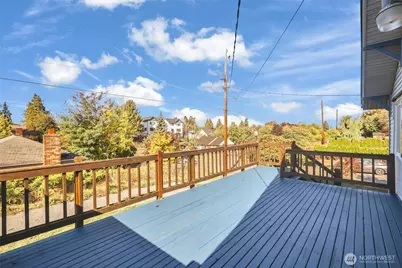1709 SW Cloverdale Street, Seattle, WA 98106 - Photo 11