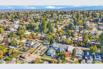 1709 SW Cloverdale Street, Seattle, WA 98106 - Photo 23