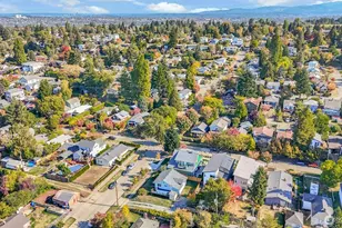 1709 SW Cloverdale St, Seattle, WA 98106 - Photo 23