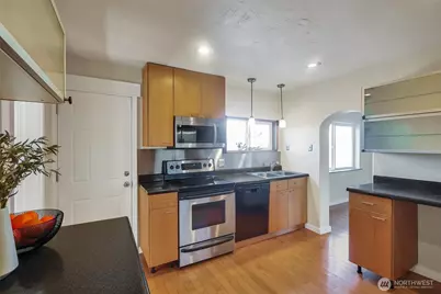 1709 SW Cloverdale Street, Seattle, WA 98106 - Photo 5