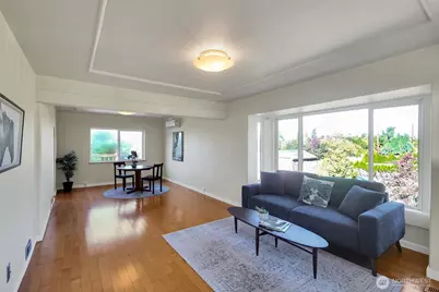 1709 SW Cloverdale Street, Seattle, WA 98106 - Photo 3