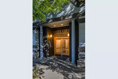 9222 Roosevelt Way NE #203, Seattle, WA 98115 - Photo 35