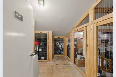 9222 Roosevelt Way NE #203, Seattle, WA 98115 - Photo 27