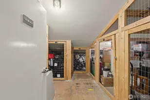 9222 Roosevelt Way NE, Seattle, WA 98115 - Photo 27