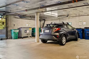 9222 Roosevelt Way NE, Seattle, WA 98115 - Photo 19