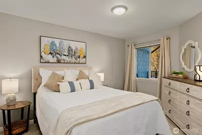 9222 Roosevelt Way NE #203, Seattle, WA 98115 - Photo 13