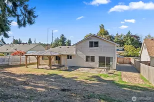 2621 N Vassault St, Tacoma, WA 98407 - Photo 3