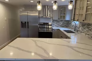 11510 E Riverside Dr, Bothell, WA 98011 - Photo 9