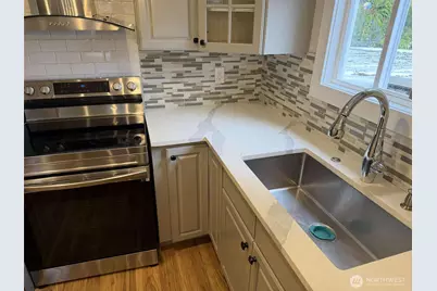 11510 E Riverside Drive #48, Bothell, WA 98011 - Photo 7