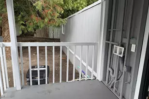 11510 E Riverside Dr, Bothell, WA 98011 - Photo 19