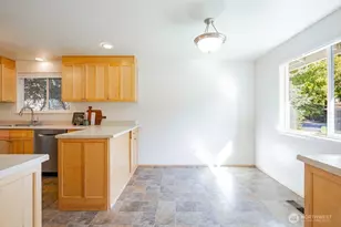 3056 Edgewood Dr SE, Olympia, WA 98501 - Photo 11