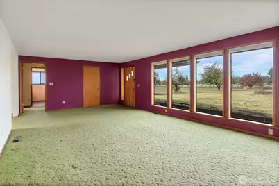 22215 SE 436th Street, Enumclaw, WA 98022 - Photo 9