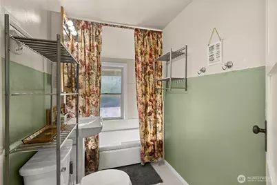 5208 Illahee Road NE, Bremerton, WA 98311 - Photo 21