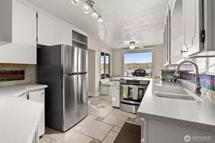 5208 Illahee Road NE, Bremerton, WA 98311 - Photo 11