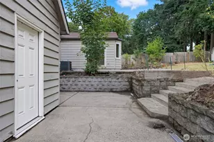 9360 SW Meadow Ln, Portland, OR 97225 - Photo 29