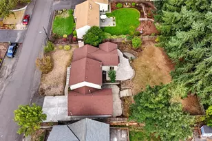 9360 SW Meadow Ln, Portland, OR 97225 - Photo 39