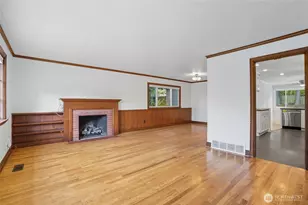 9360 SW Meadow Ln, Portland, OR 97225 - Photo 7