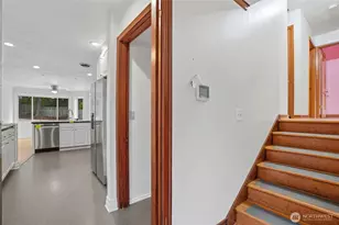 9360 SW Meadow Ln, Portland, OR 97225 - Photo 19