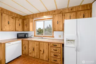 43 Sky View Dr, Port Angeles, WA 98362 - Photo 17