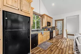 25323 182nd St E, Orting, WA 98360 - Photo 13