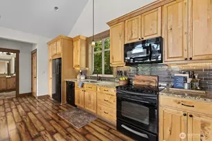 25323 182nd St E, Orting, WA 98360 - Photo 15