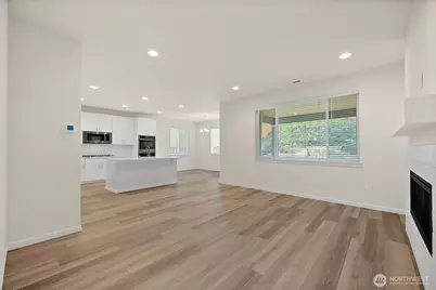 15017 Tyee Drive E, Bonney Lake, WA 98391 - Photo 7