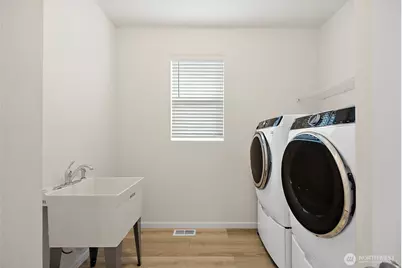 15017 Tyee Drive E, Bonney Lake, WA 98391 - Photo 27